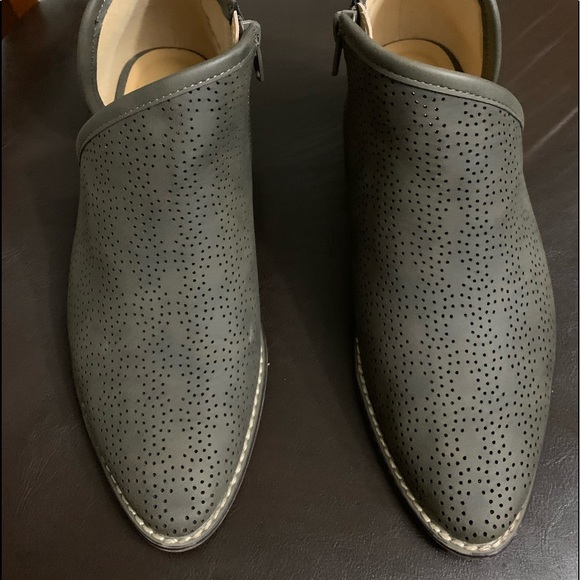 ❌SOLD❌Booties - Picture 3 of 7